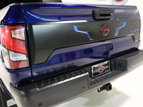 Used 2024 Nissan Titan PRO-4X w/ Pro-4x Convenience Package image 28