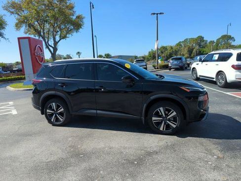 Certified 2024 Nissan Rogue SL FWD image 2