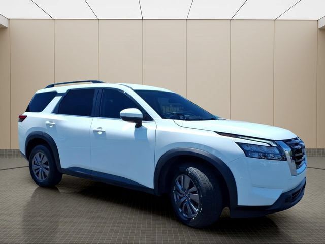 Used 2024 Nissan Pathfinder SV AWD/4WD image 5