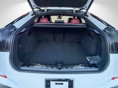 New 2026 BMW X6 xDrive40i w/ Executive Package image 11