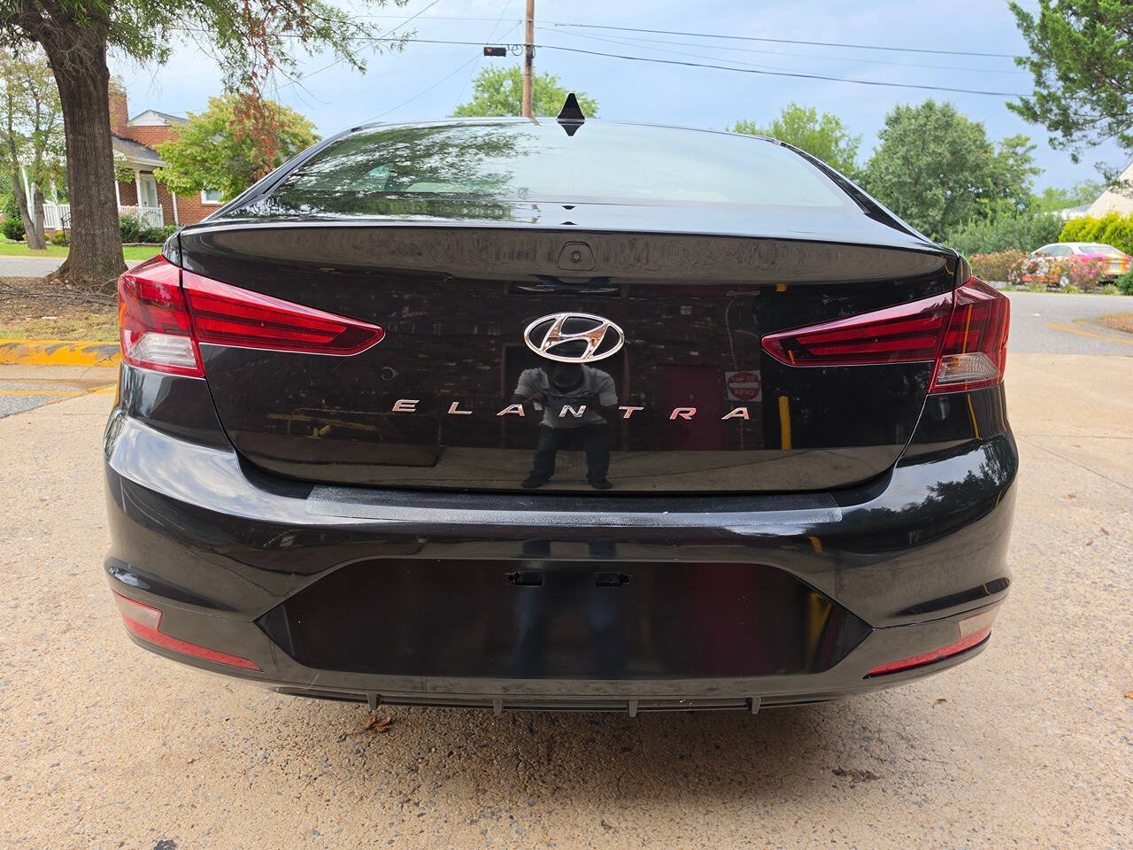 Used 2020 Hyundai Elantra SEL FWD image 5