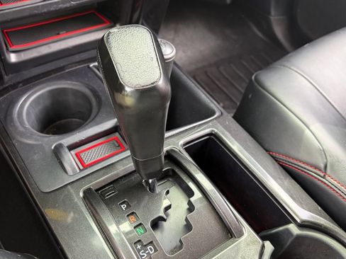 Used 2016 Toyota 4Runner Trail AWD/4WD image 8