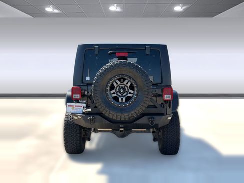 Used 2018 Jeep Wrangler Unlimited Sport S image 10