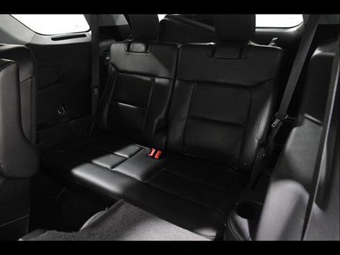 Certified 2022 Ford Explorer XLT w/ Equipment Group 202A AWD/4WD image 21