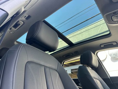 Used 2023 Audi Q5 2.0T Premium w/ Convenience Package image 17