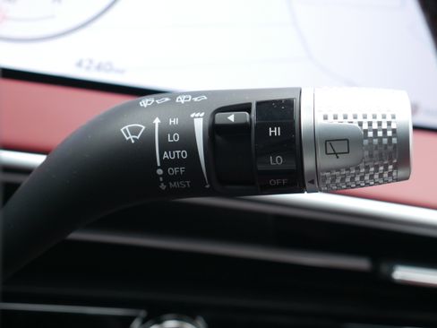 Used 2026 Genesis GV70 3.5T Sport Advanced image 30