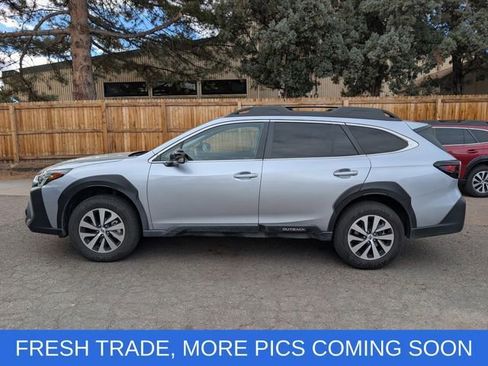 Used 2023 Subaru Outback Premium image 7