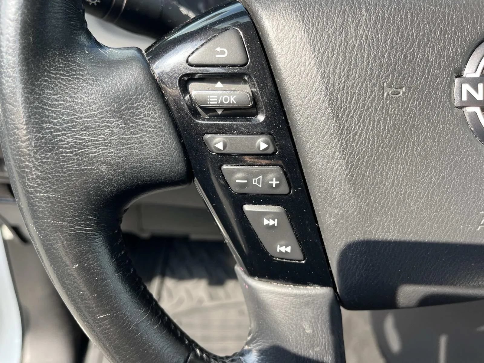 Used 2023 Nissan Armada SL RWD image 35