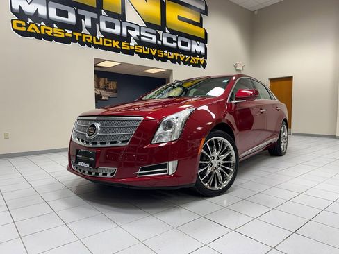 Used 2013 Cadillac XTS Platinum image 2