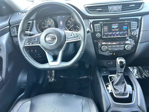 Used 2020 Nissan Rogue SL w/ Premium Package FWD image 15