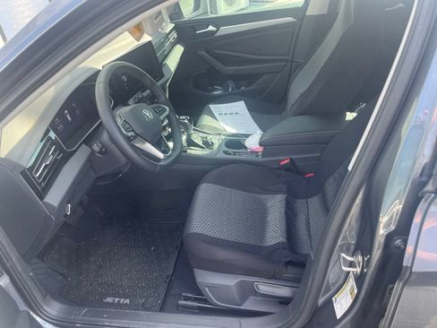 Used 2025 Volkswagen Jetta S FWD image 5