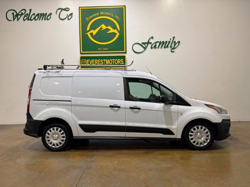 Used 2019 Ford Transit Connect XL image 2