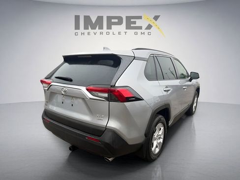 Used 2020 Toyota RAV4 XLE w/ All Weather Liner Package AWD/4WD image 5