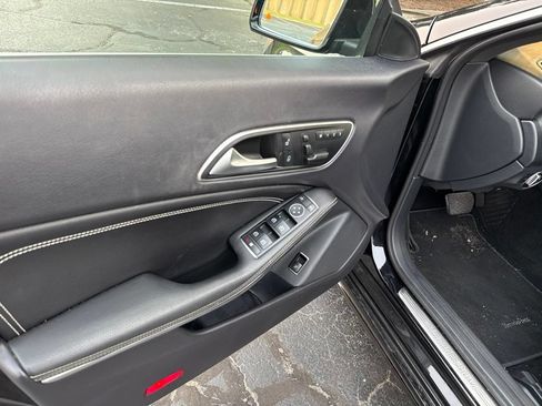 Used 2015 Mercedes-Benz CLA 250 image 15