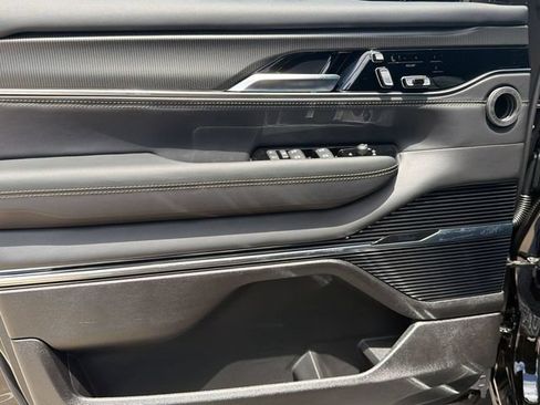 New 2026 Jeep Grand Wagoneer Summit AWD/4WD image 13