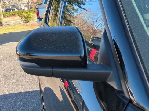 Used 2025 Ford Explorer ST-Line w/ Premium Package image 12