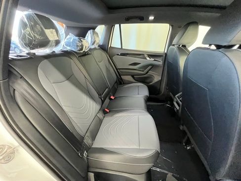 New 2026 Volkswagen Tiguan SE R-Line image 24