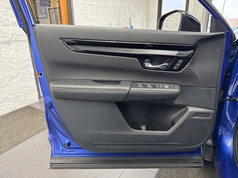 Used 2025 Honda CR-V Sport Touring image 36