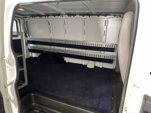 Used 2012 Chevrolet Express 1500 image 22