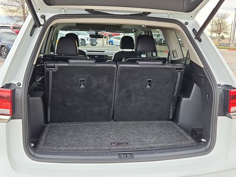 Used 2022 Volkswagen Atlas SE w/ Panoramic Sunroof Package image 6