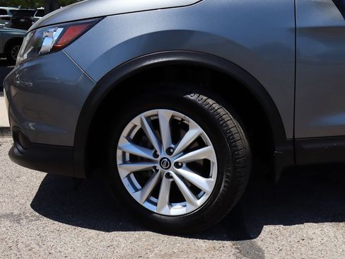 Used 2019 Nissan Rogue Sport SV FWD image 5