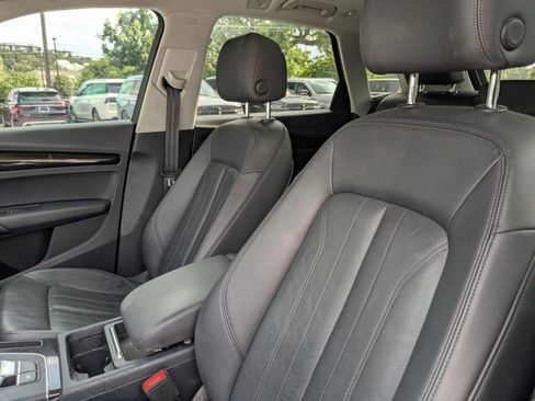 Used 2018 Audi Q5 2.0T Premium Plus w/ Premium Plus Package AWD/4WD image 6