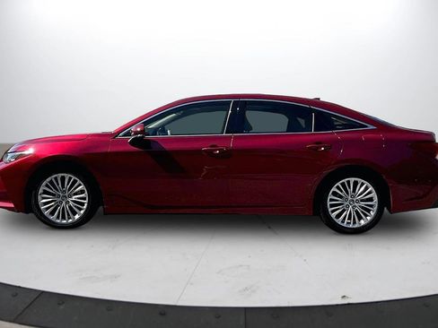 Used 2019 Toyota Avalon Limited w/ Advanced Safety Package FWD image 6