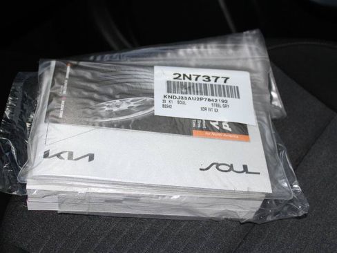 Used 2023 Kia Soul EX FWD image 37