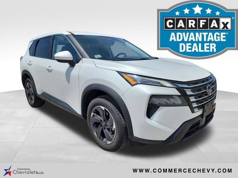 Used 2024 Nissan Rogue SV AWD/4WD image 1