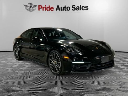 Used 2023 Porsche Panamera 4 w/ Premium Package AWD/4WD image 3