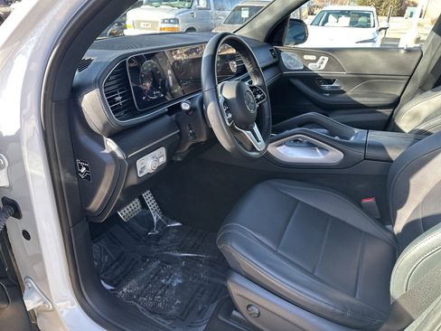 Used 2023 Mercedes-Benz GLS 450 4MATIC image 17