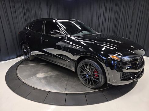Used 2018 Maserati Levante GranSport image 13