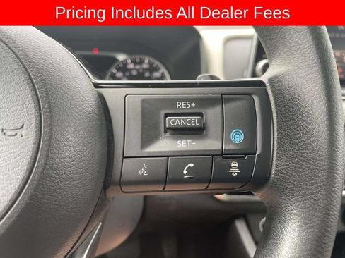 Used 2021 Nissan Rogue SV AWD/4WD image 25