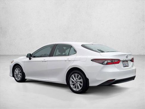 Used 2023 Toyota Camry LE image 9