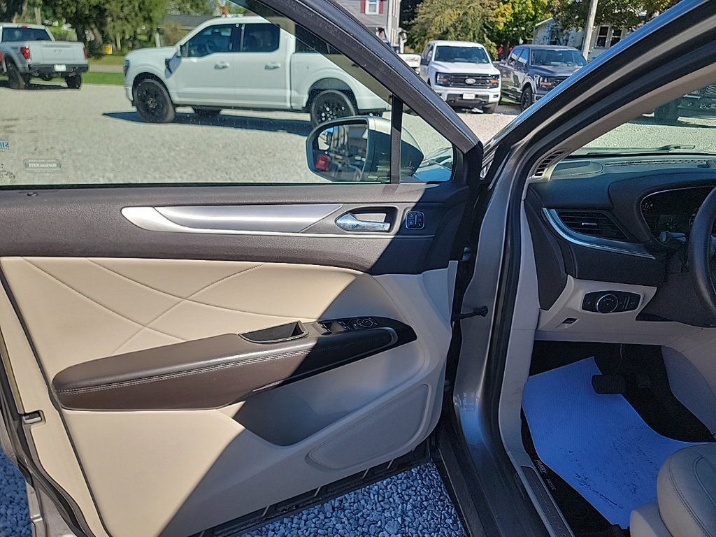 Used 2017 Lincoln MKC Premiere AWD/4WD image 20