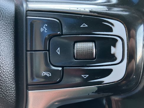 Used 2023 Chevrolet Silverado 2500 LT w/ Convenience Package image 17