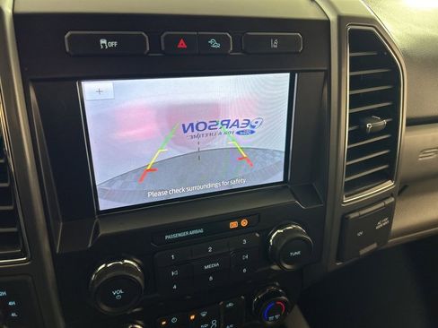 Used 2021 Ford F250 XLT w/ Tremor Off-Road Package image 21