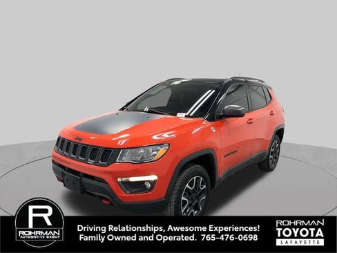 Used 2019 Jeep Compass Trailhawk w/ Leather Interior Group AWD/4WD image 2
