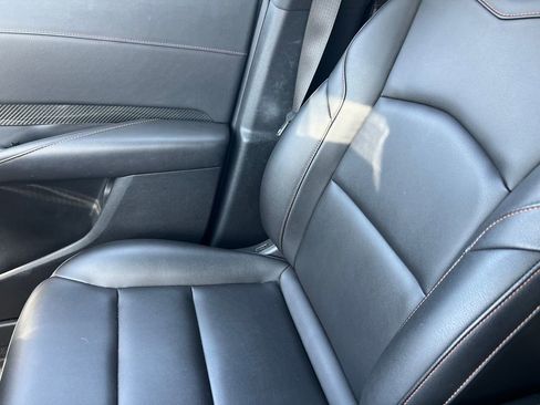 Used 2019 Cadillac XT4 Sport FWD image 33