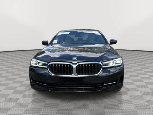 Used 2023 BMW 530e w/ Premium Package RWD image 3
