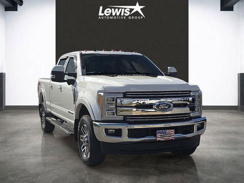 Used 2019 Ford F250 Lariat w/ Lariat Ultimate Package AWD/4WD image 6