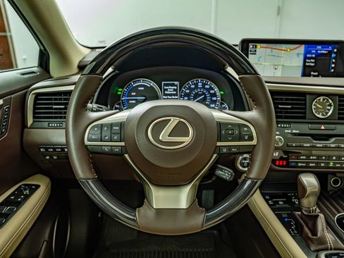 Used 2018 Lexus RX 450h AWD w/ Luxury Package image 23