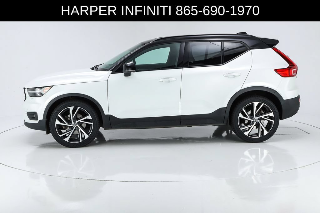 Used 2021 Volvo XC40 T5 R-Design AWD/4WD image 2