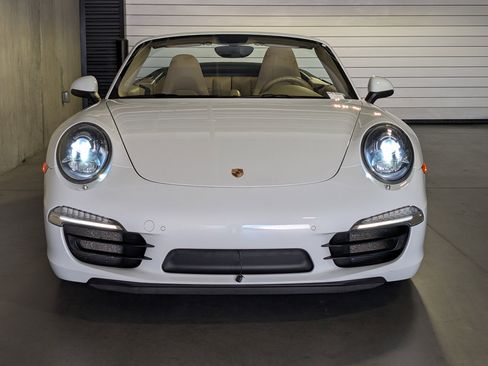 Certified 2014 Porsche 911 Carrera 4S AWD/4WD image 12