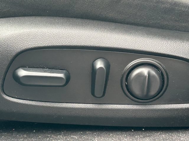 Used 2019 Chevrolet Equinox LT FWD image 55