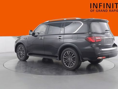 Used 2023 INFINITI QX80 Sensory AWD/4WD image 5