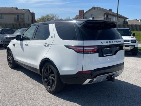 Used 2020 Land Rover Discovery Landmark AWD/4WD image 4