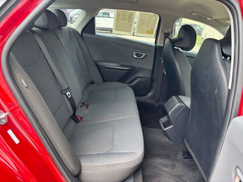 Used 2025 Kia K4 LXS image 24