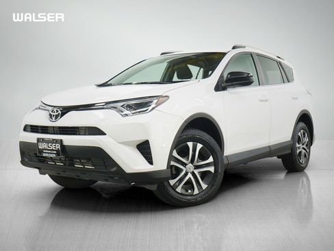 Used 2016 Toyota RAV4 LE AWD/4WD image 1