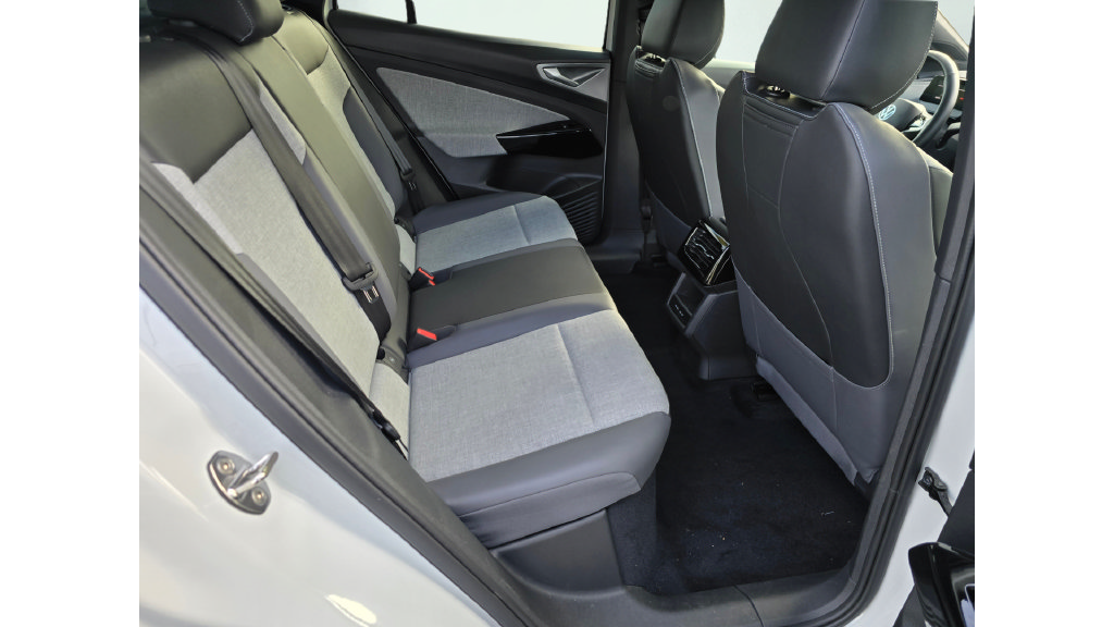 Used 2024 Volkswagen ID.4 2WD image 13